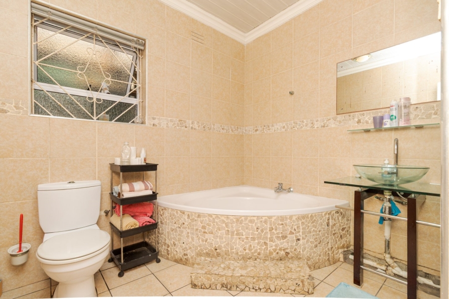 4 Bedroom Property for Sale in Belhar Western Cape